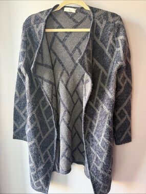 BLVD Gray Patterned Open-Front Women's Cardigan